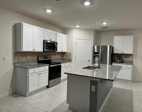 1257 Cascades Ave in Davenport, FL - Building Photo - Building Photo
