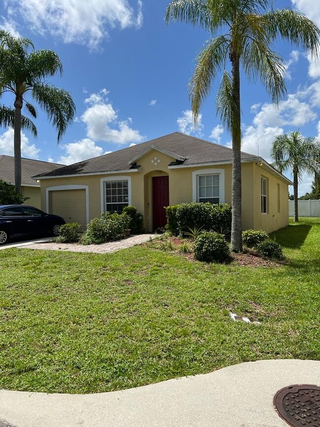 property at 433 Graystone Blvd