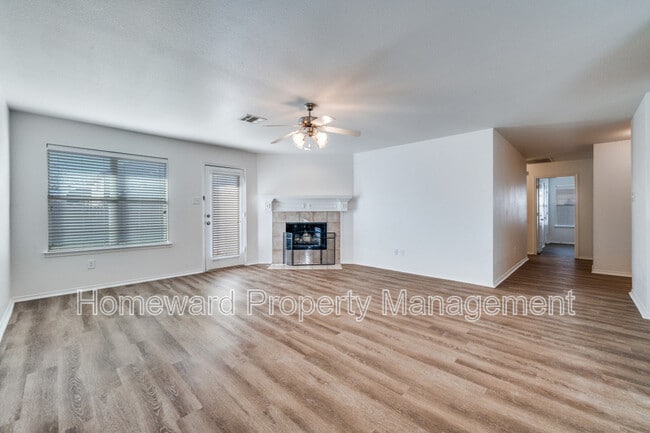 9817 Tanglebrush Dr in McKinney, TX - Building Photo - Building Photo