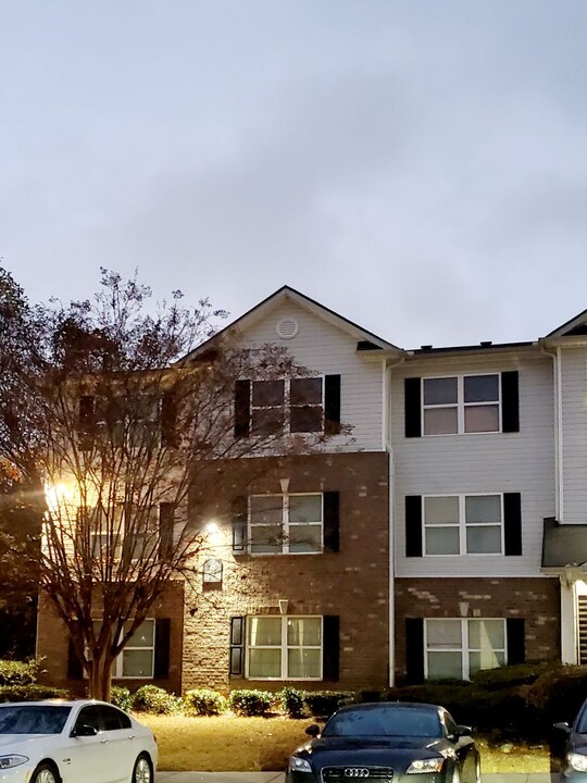 17301 Waldrop Cove in Decatur, GA - Building Photo