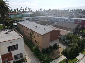 1716 Locust Ave in Long Beach, CA - Foto de edificio - Building Photo