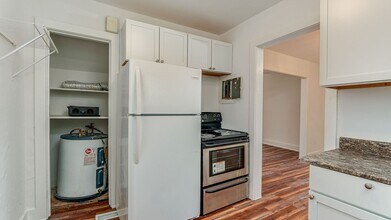1 Riverside Dr in Charleston, SC - Building Photo - Building Photo