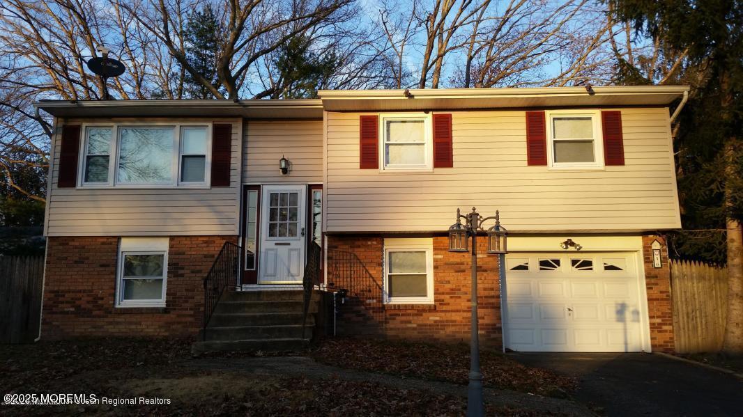 16 Oak Leaf Ln in Toms River, NJ - Foto de edificio