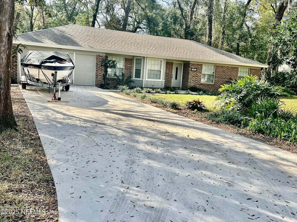 13582 Cardona Dr in Jacksonville, FL - Building Photo