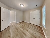 404 Flaherty Ave photo'