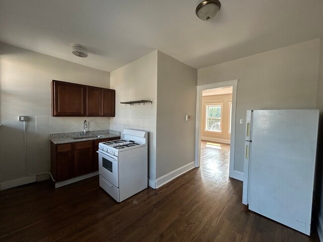 property at 2659 N Spaulding Ave
