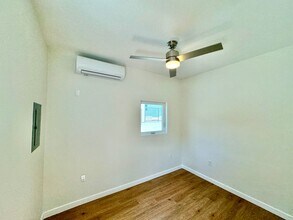 2410 33rd St in San Diego, CA - Building Photo - Building Photo