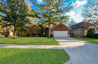 110 Sweet Leaf Grove Ln in Conroe, TX - Building Photo - Building Photo