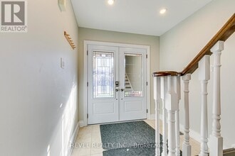 3839 Spicewood Way in Mississauga, ON - Building Photo - Building Photo