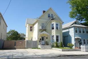 133 Gordon St Apartments