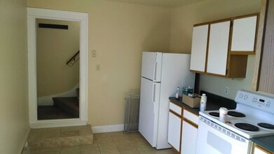 20 Champlain St, Unit Apt. #3 in Plattsburgh, NY - Foto de edificio - Building Photo