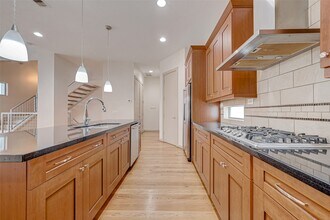 5315 Lillian St in Houston, TX - Building Photo - Building Photo