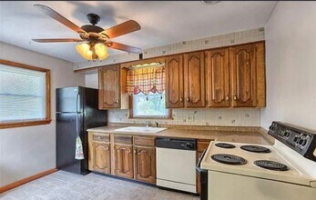 409 N 48th St in Harrisburg, PA - Building Photo - Building Photo