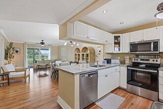2700 Fiore Way in Delray Beach, FL - Building Photo - Building Photo