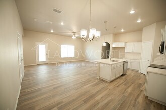 1406 15th St in Shallowater, TX - Building Photo - Building Photo