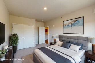 Boulevard Apartments & Townhomes in Marion, IA - Foto de edificio - Building Photo