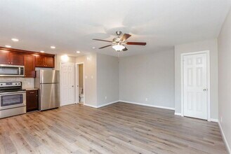 808 W Main St in Houston, TX - Building Photo - Building Photo