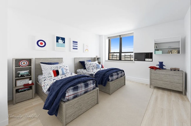 301 W 110th St, Unit 9H in New York, NY - Foto de edificio - Building Photo