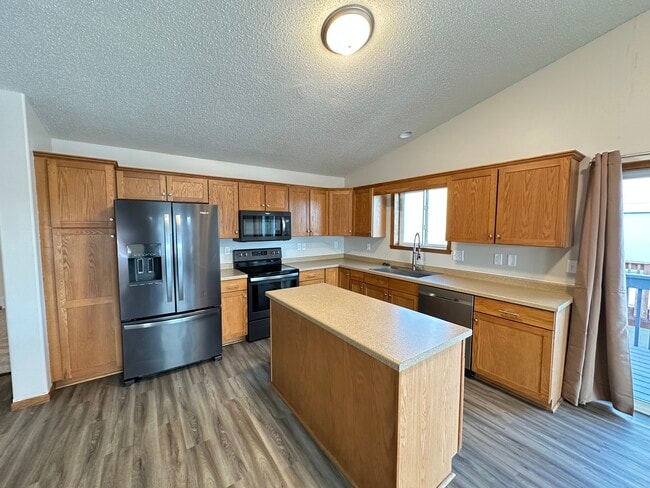 4743 Harvest Dr S in Fargo, ND - Building Photo - Building Photo