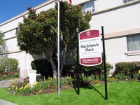 Blackhawk Place in Granada Hills, CA - Foto de edificio - Building Photo