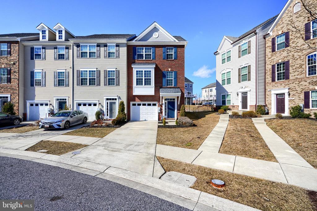 9428 Adelaide Ln in Owings Mills, MD - Building Photo