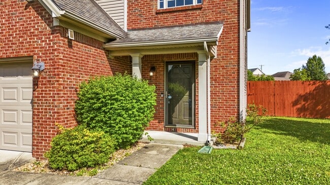 588 Lanarkshire Pl in Lexington, KY - Building Photo - Building Photo