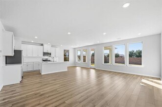 1126 Redcoat Dr in Forney, TX - Building Photo - Building Photo