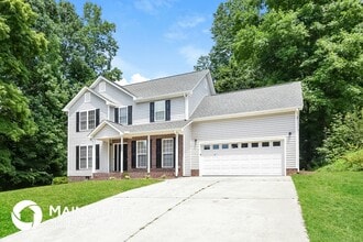 2204 Lancey Dr in Thomasville, NC - Building Photo - Building Photo