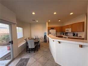 206 Heiple Ct in Henderson, NV - Foto de edificio - Building Photo