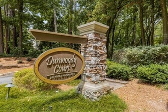 1017 Dunbar Dr in Dunwoody, GA - Building Photo - Building Photo