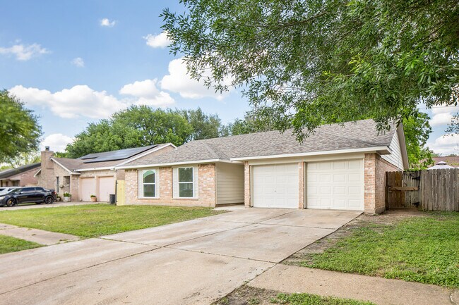 10814 Mackenzie Dr photo'