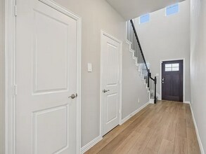 709 Leavenworth Dr in McKinney, TX - Foto de edificio - Building Photo