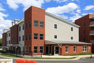 Sinclair Way in Frederick, MD - Foto de edificio - Building Photo