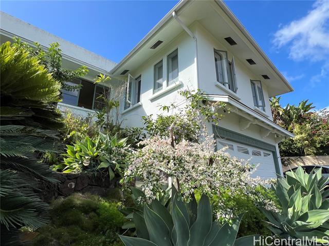 property at 1245 Alewa Dr