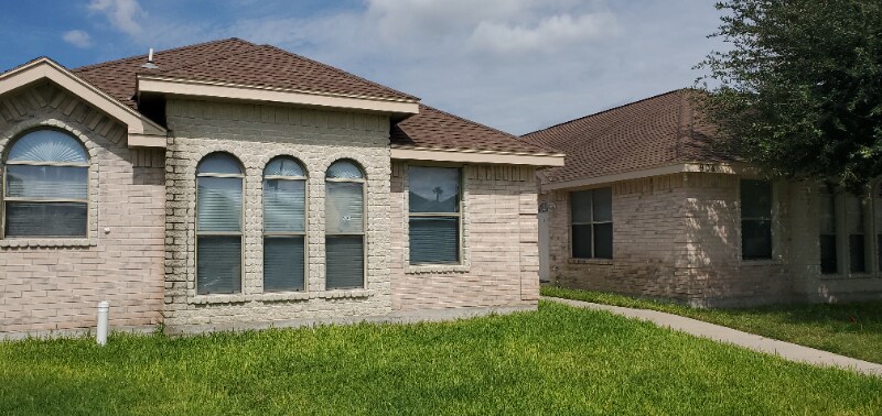 904 S Palm Dr, Unit 1 in Pharr, TX - Foto de edificio