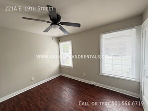 221 E 19th St in North Little Rock, AR - Building Photo - Building Photo