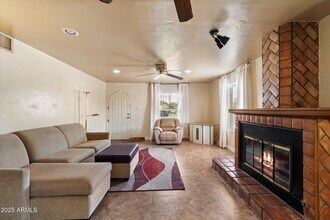 1001 S Roosevelt St in Tempe, AZ - Building Photo - Building Photo
