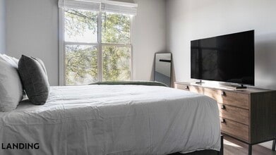 49 Boulevard SE, Unit F-557 in Atlanta, GA - Building Photo - Building Photo