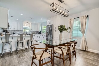 5902 S Switzer Ave in Tampa, FL - Building Photo - Building Photo