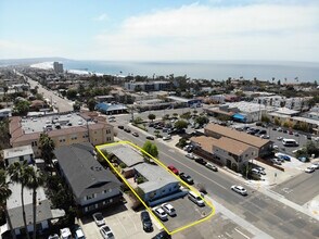 5231-5245 La Jolla Mesa Dr in San Diego, CA - Building Photo - Building Photo