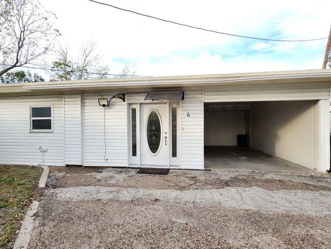 2600 Countiss Dr in Corpus Christi, TX - Building Photo - Building Photo