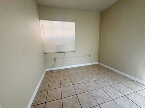 710 N Grove St in Eustis, FL - Building Photo - Building Photo