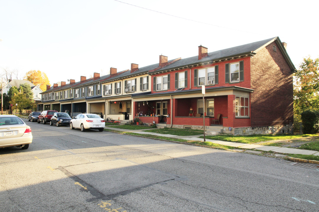 201 Laurel Ave in Pittsburgh, PA - Building Photo