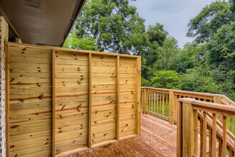 Room in Apartment on Cleveland St in Mcdonough, GA - Building Photo - Building Photo