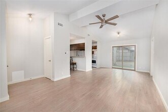 1717 Meadow Oak Dr in Denton, TX - Building Photo - Building Photo