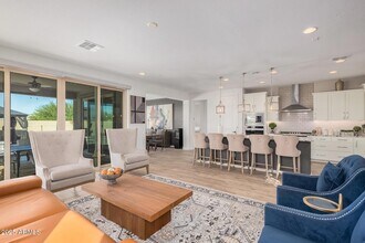 5654 N 88th Ln in Glendale, AZ - Building Photo - Building Photo