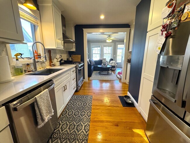 65 Whitford St in Boston, MA - Building Photo - Building Photo