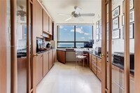 3 Grove Isle Dr, Unit C1001 in Miami, FL - Building Photo - Building Photo