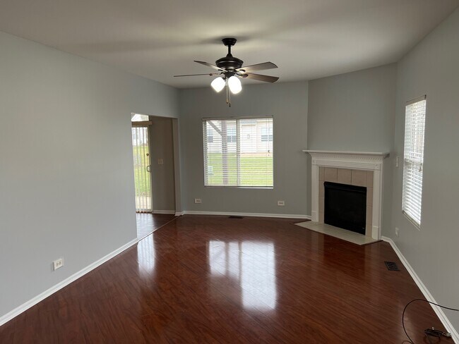 property at 1706 Fredericksburg Ln