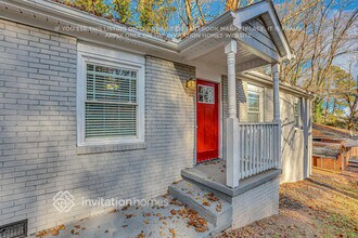 300 Banberry Dr SE in Atlanta, GA - Building Photo - Building Photo